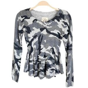 Chaser Gray Camouflaged Ruffled Waist Sweater Size S NWT $110
